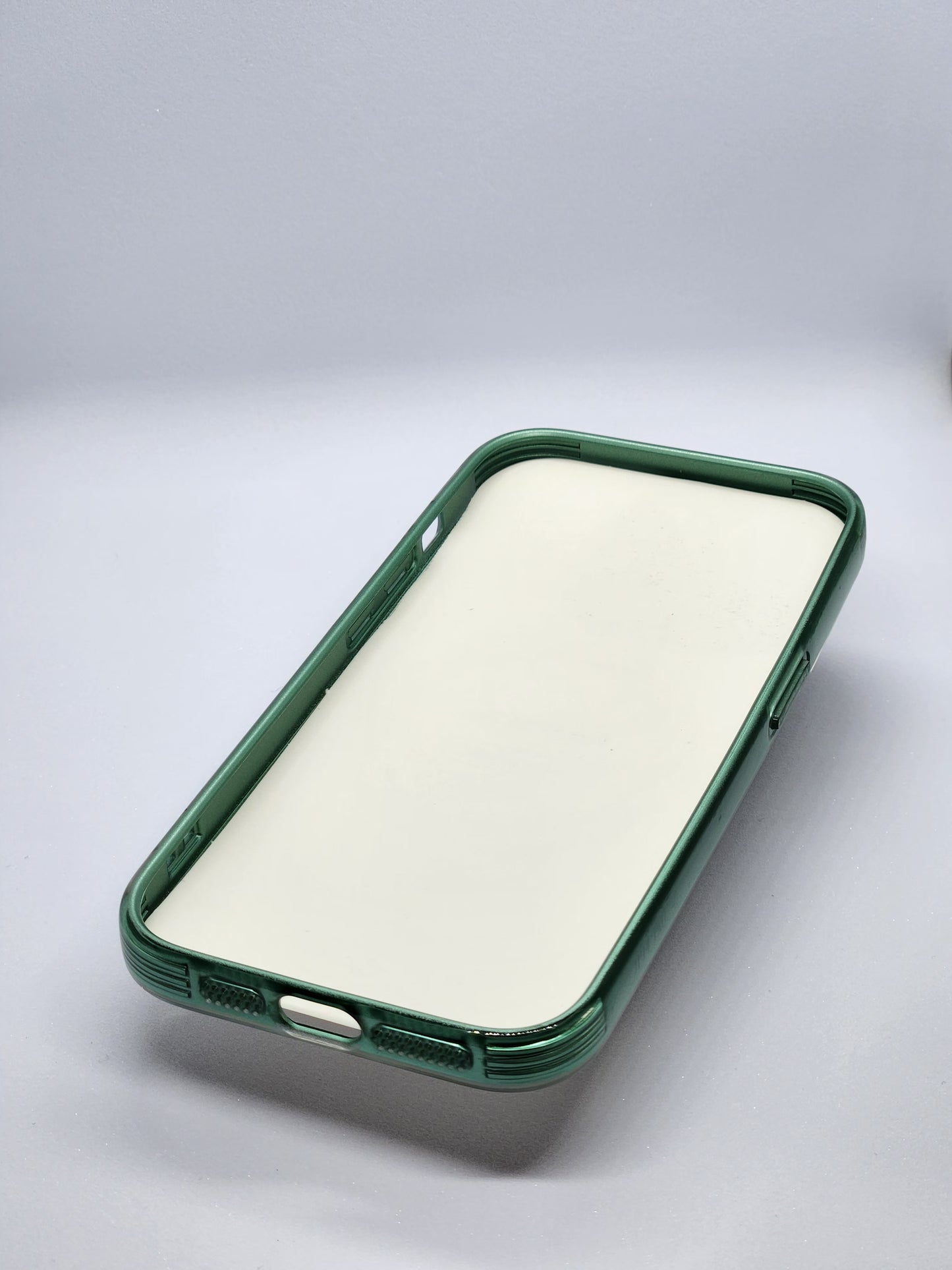 ZOOMKIT LUXURY MAGSAFE CASES FOR IPHONES