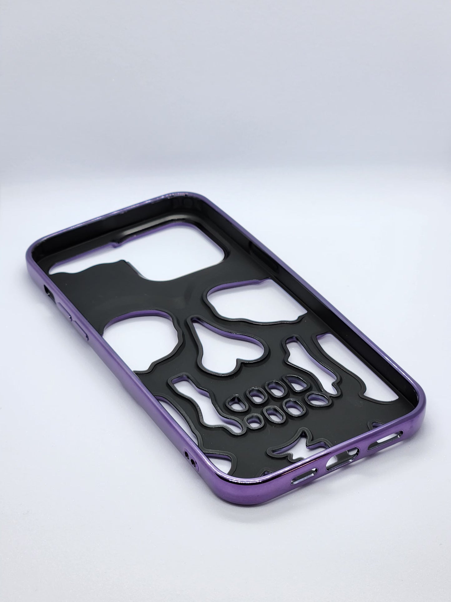 SKULL ANIMATED CASES FOR IPHONES