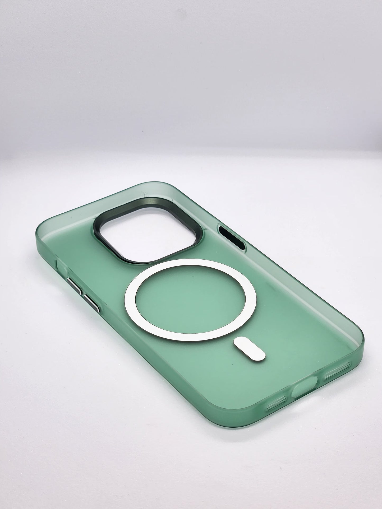 METAL RING HARD PLASTIC MAGSAFE CASES FOR IPHONES