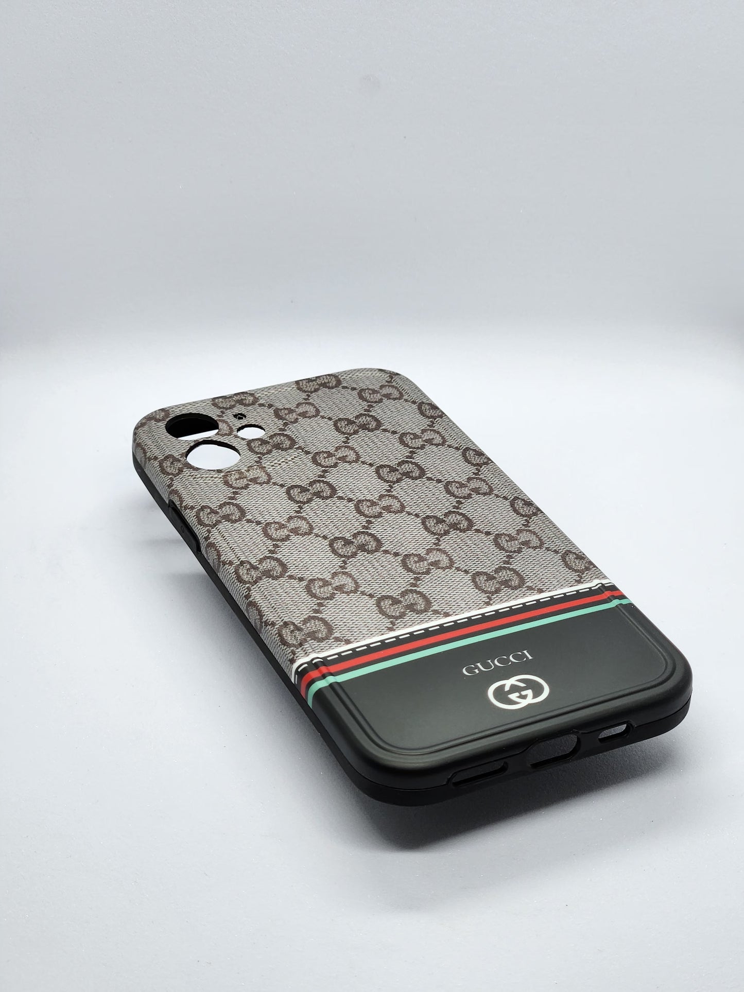 GUCCI HARD CASES FOR IPHONES