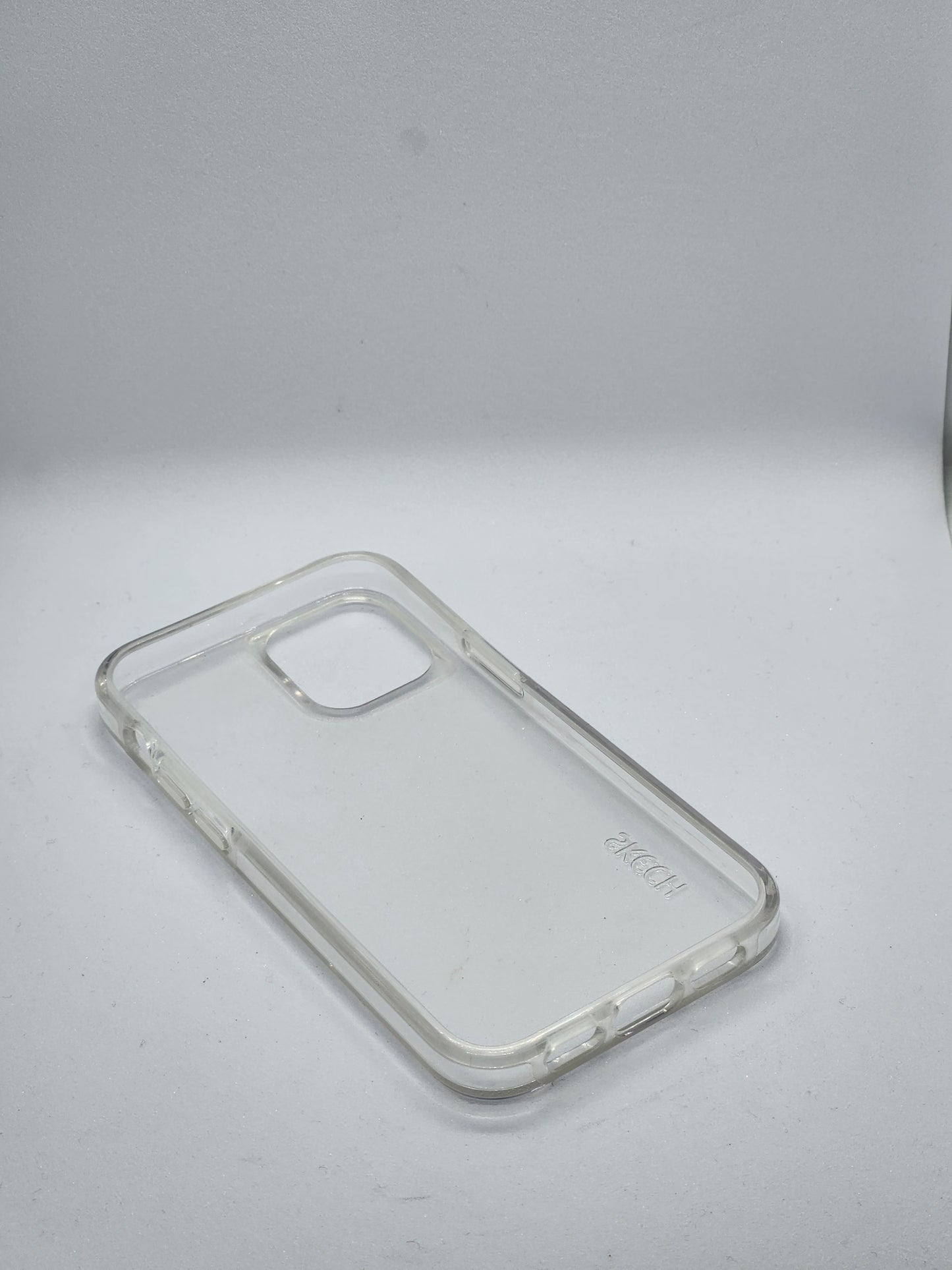 SKECH TRANSPARENT HARD CASES FOR IPHONES