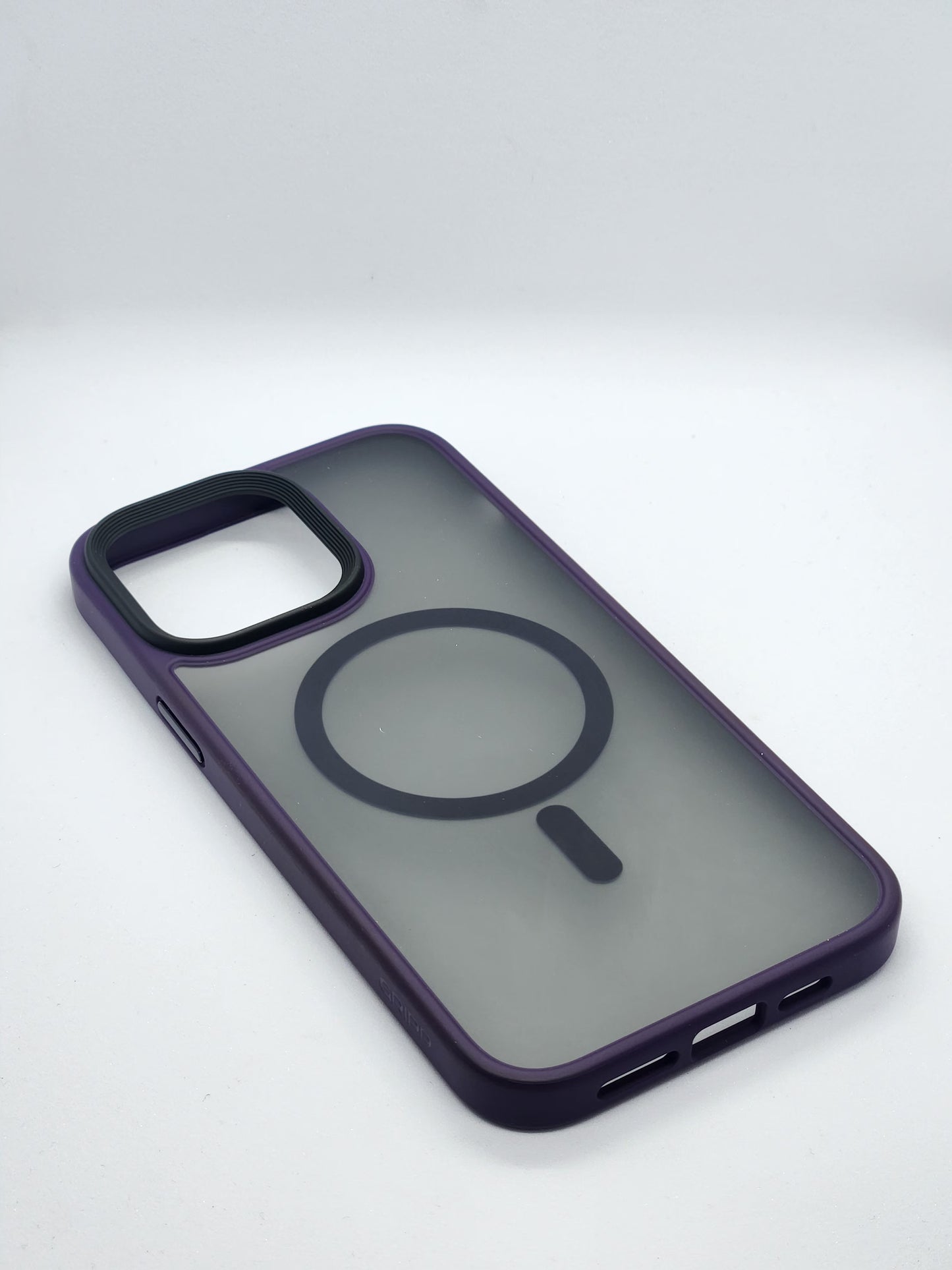 GRIPP BOLTMAGSAFE HARD CASES FOR IPHONES