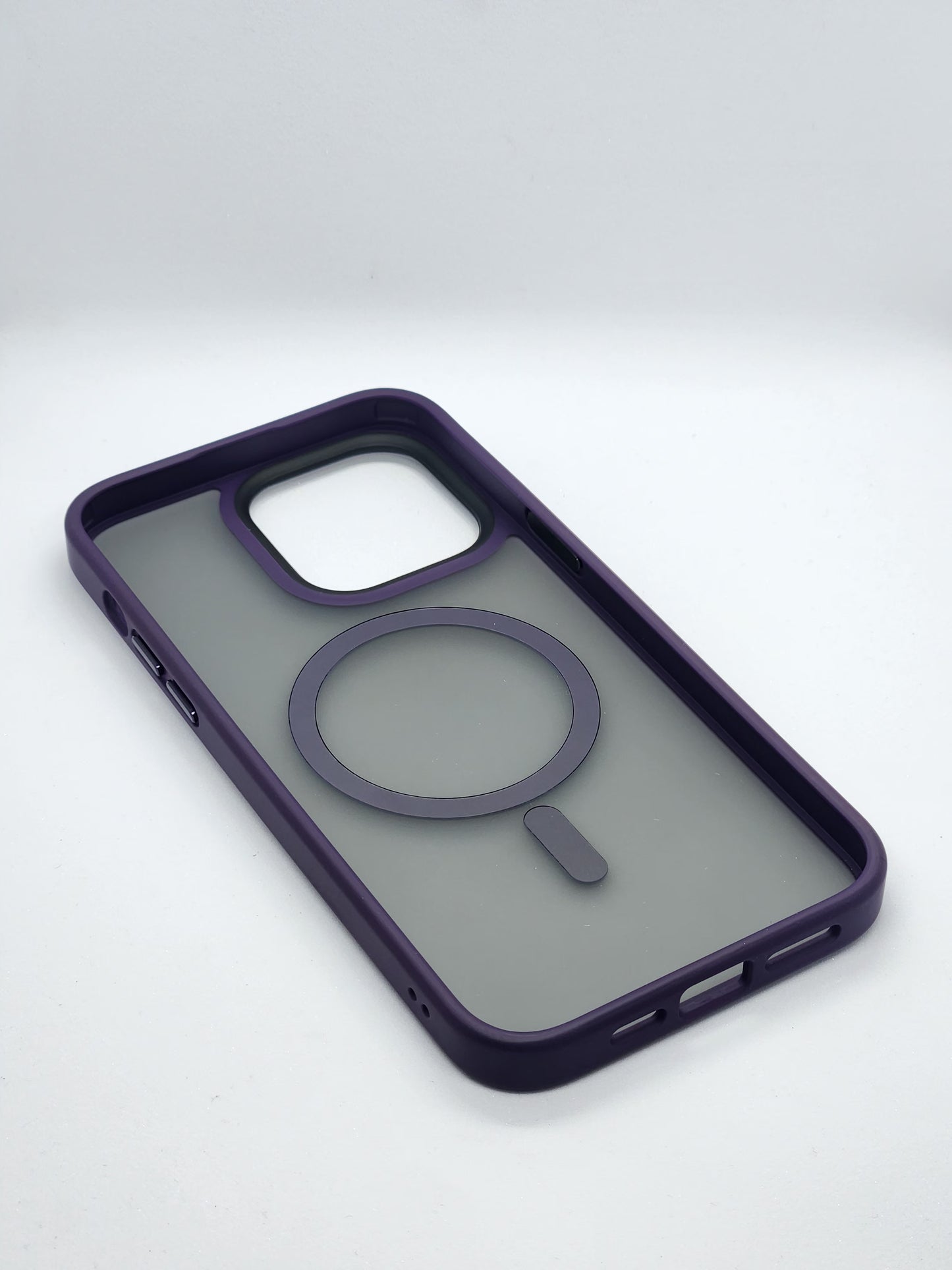 GRIPP BOLTMAGSAFE HARD CASES FOR IPHONES