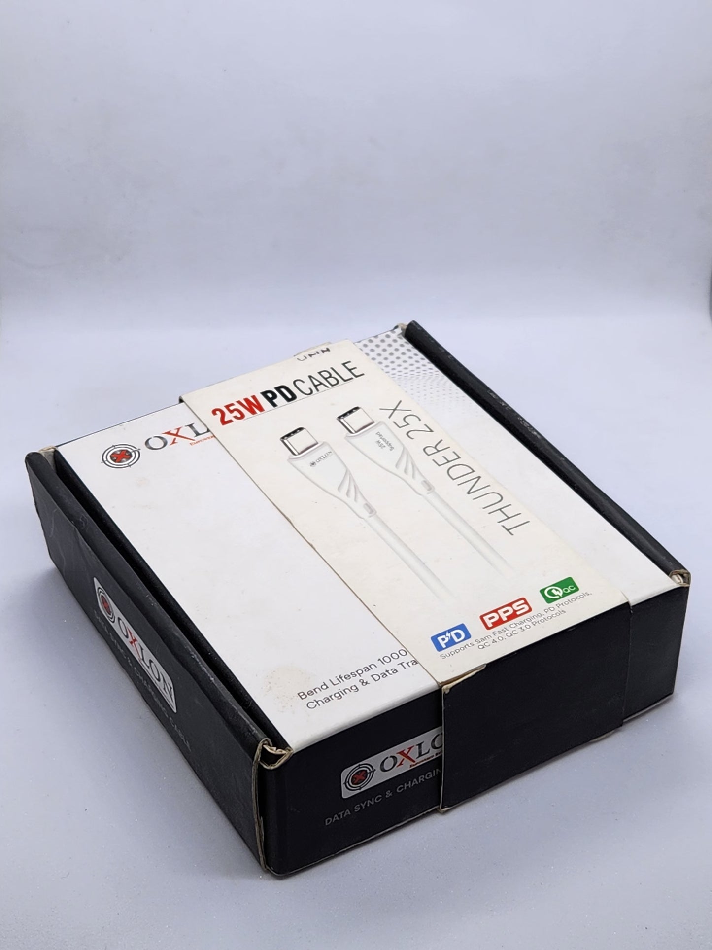 OXLON 25W TYPE C TO TYPE C BRAIDED CABLE FOR FAST TRANSFERS