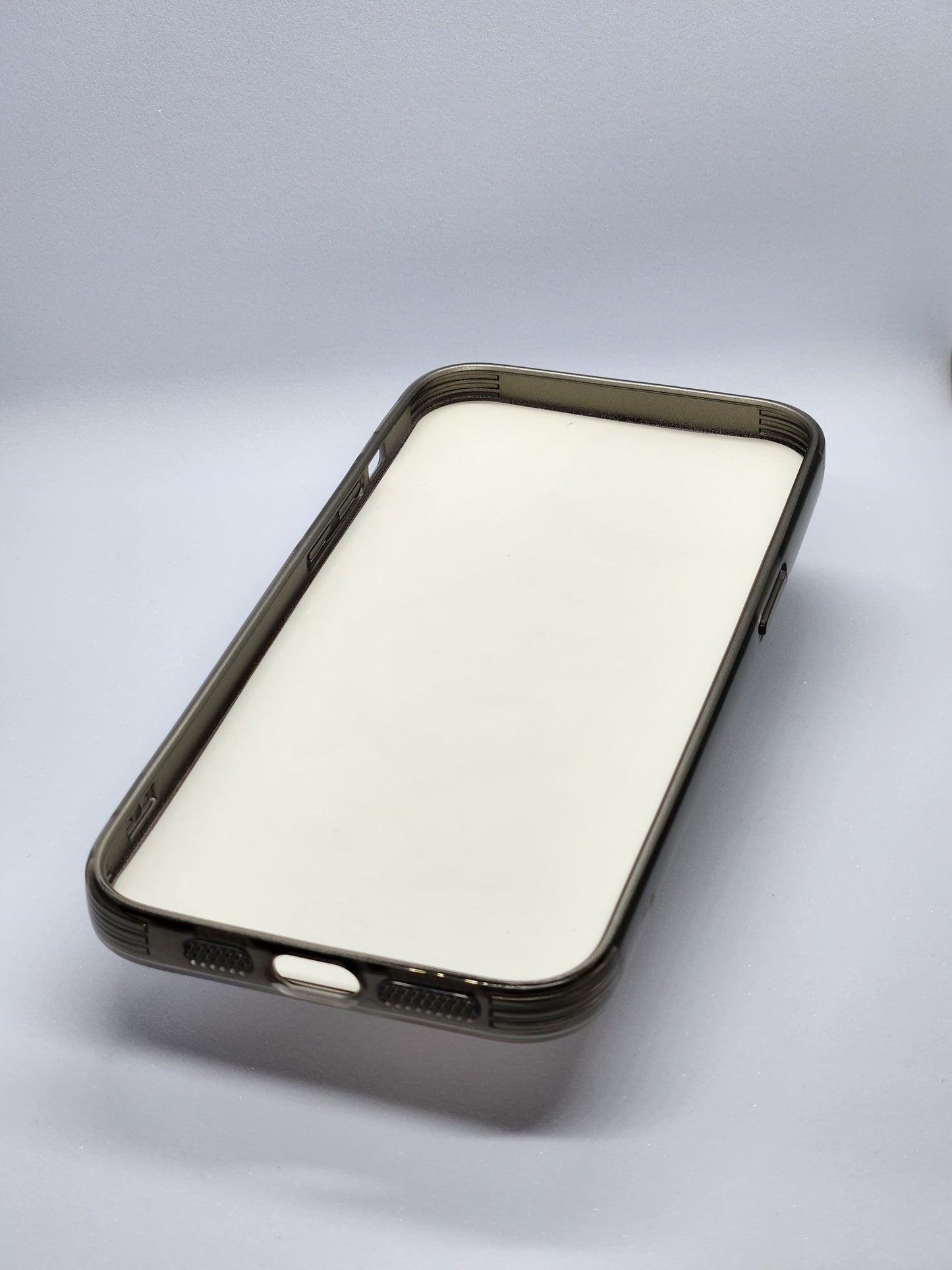 ZOOMKIT LUXURY MAGSAFE CASES FOR IPHONES